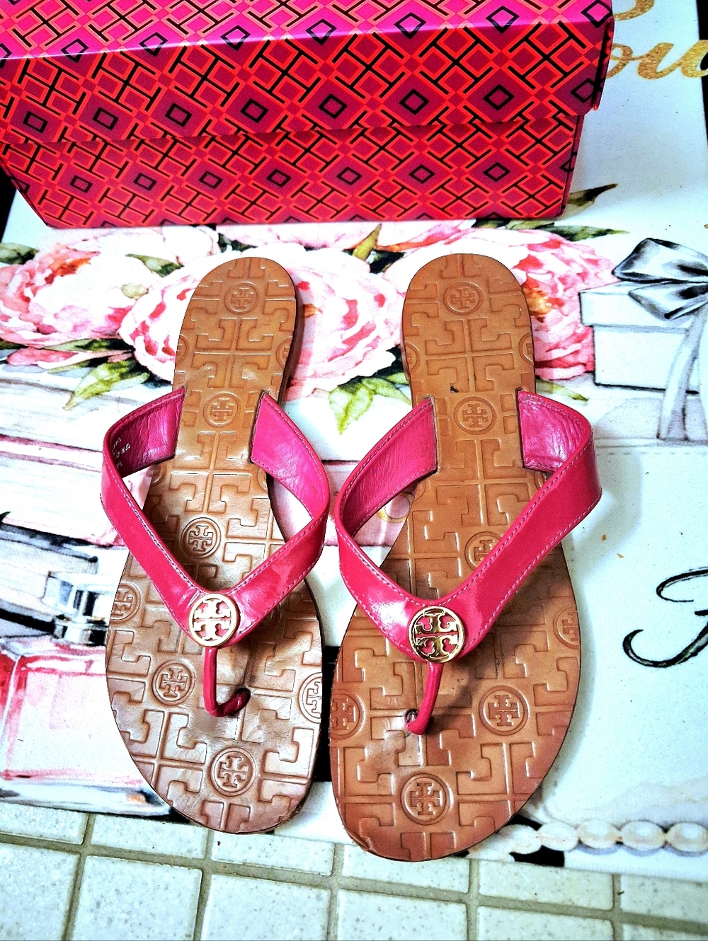 In EXC Tory Burch Pink Miller Thong Sandals Size 9M